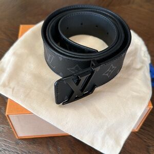 Authentic Men’s Louis Vuitton 40mm Matte Black Belt